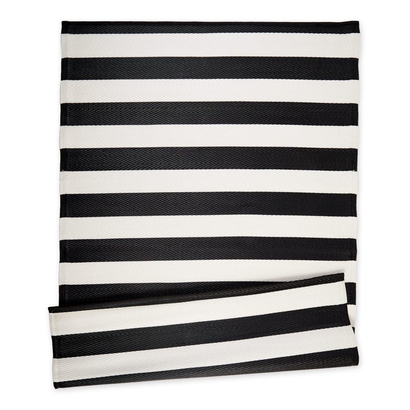 DII Outdoor Rug Collection Reversible Woven Polypropylene Plastic Straw Mat, 4x6-Feet, Black & White - Image 2